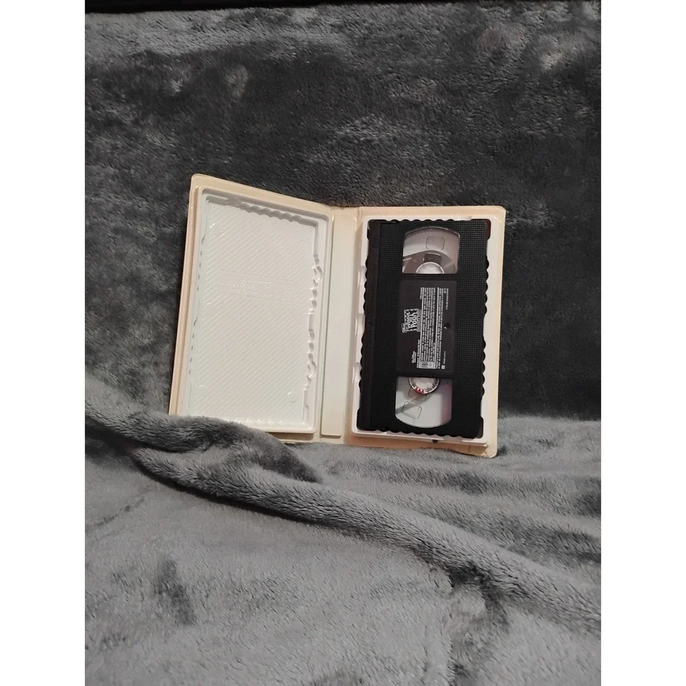 Winnie The Pooh Spookable Pooh‎ Vhs